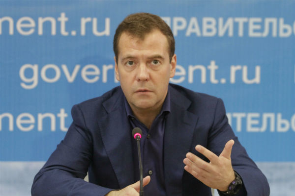 Медведев заговорил по-украински