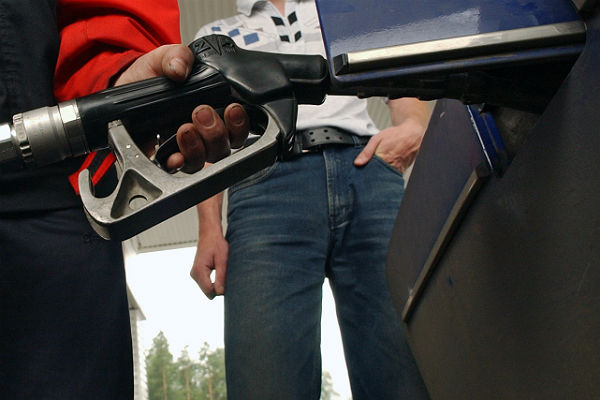 Минэкономразвития отчиталось о замедлении увеличения цен на бензин в 2,5 раза