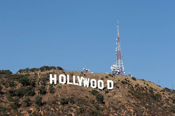 Около знака Голливуда в Лос-Анджелесе обнаружен человеческий череп