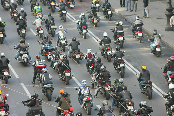 Мотоциклисты могут получить дополнительные преимущества на дорогах