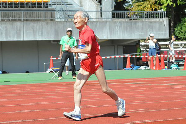105-летний бегун побил мировой рекорд